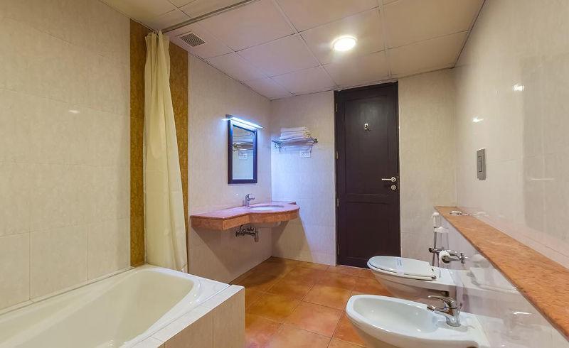 Hotel Geethu International Kovalam Exterior photo