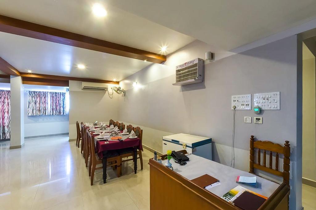 Hotel Geethu International Kovalam Exterior photo
