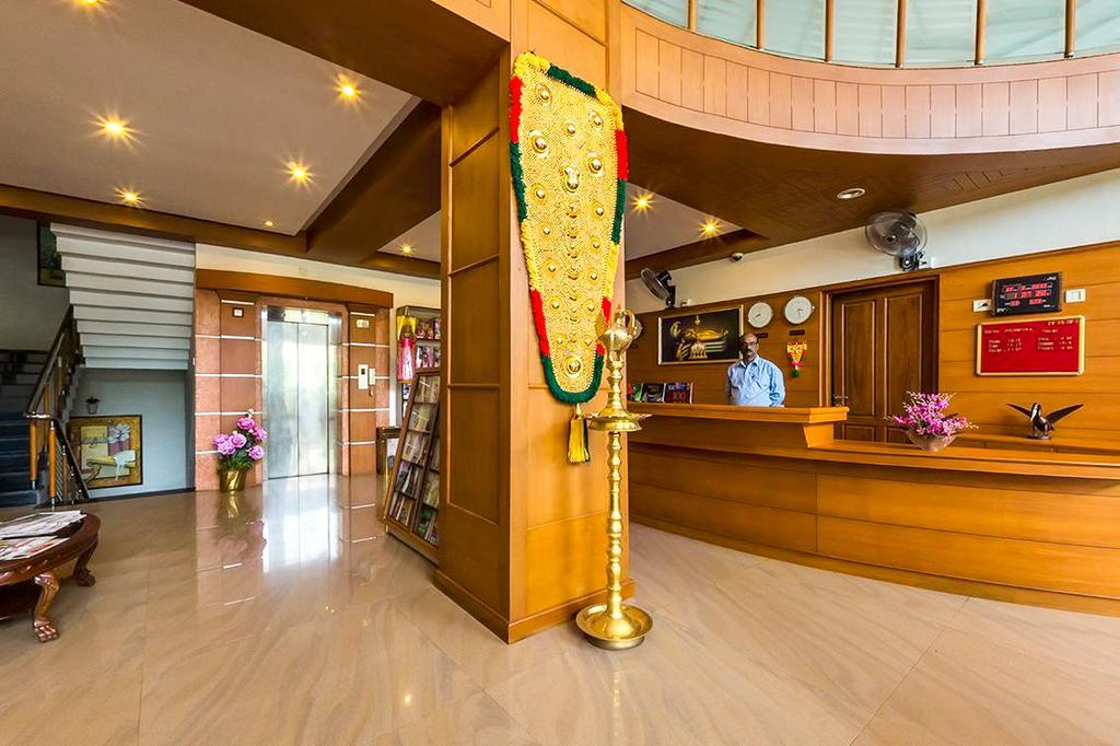 Hotel Geethu International Kovalam Exterior photo