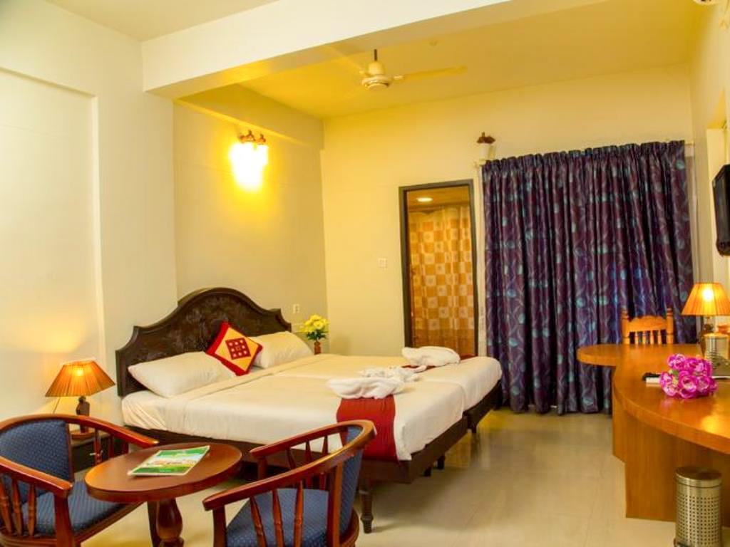 Hotel Geethu International Kovalam Exterior photo