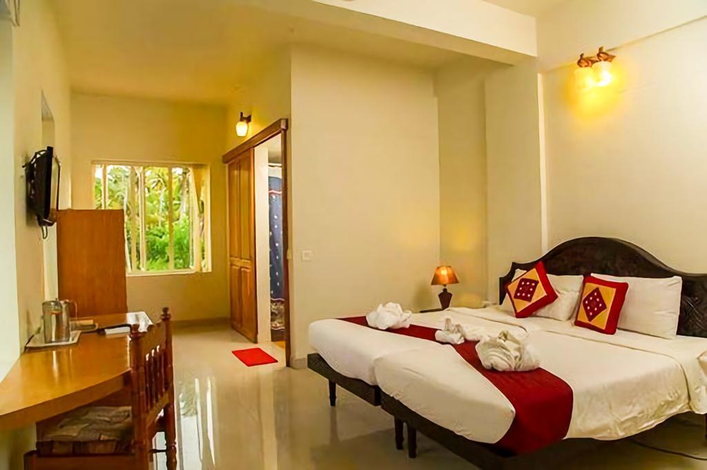 Hotel Geethu International Kovalam Exterior photo