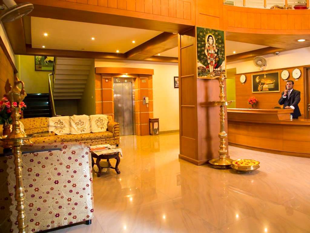 Hotel Geethu International Kovalam Exterior photo