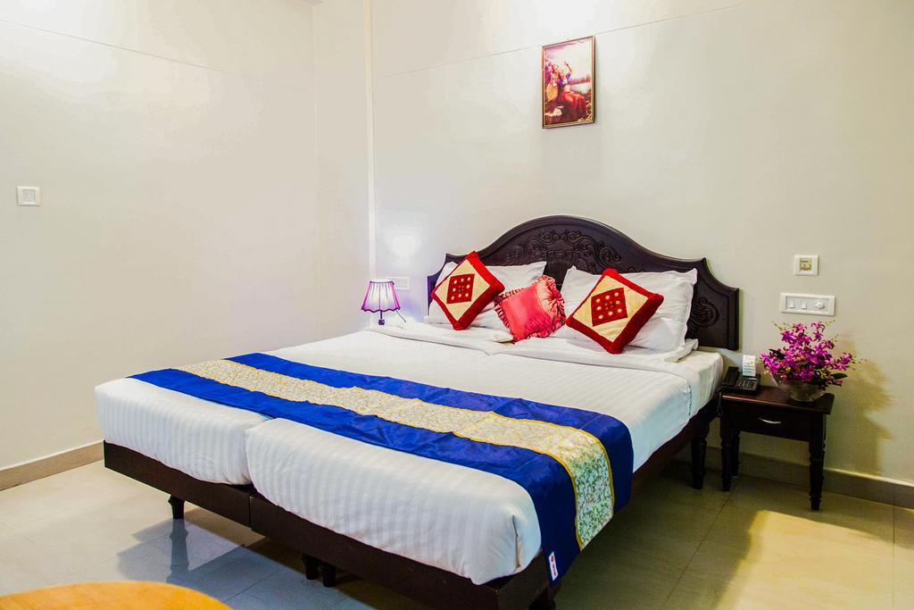 Hotel Geethu International Kovalam Exterior photo